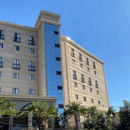 Class Hotel 皮拉西卡巴 外观 照片