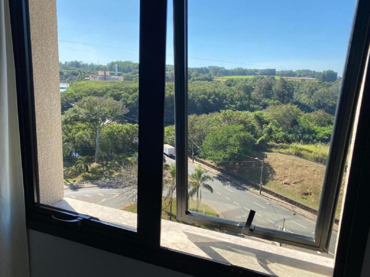 Class Hotel 皮拉西卡巴 外观 照片