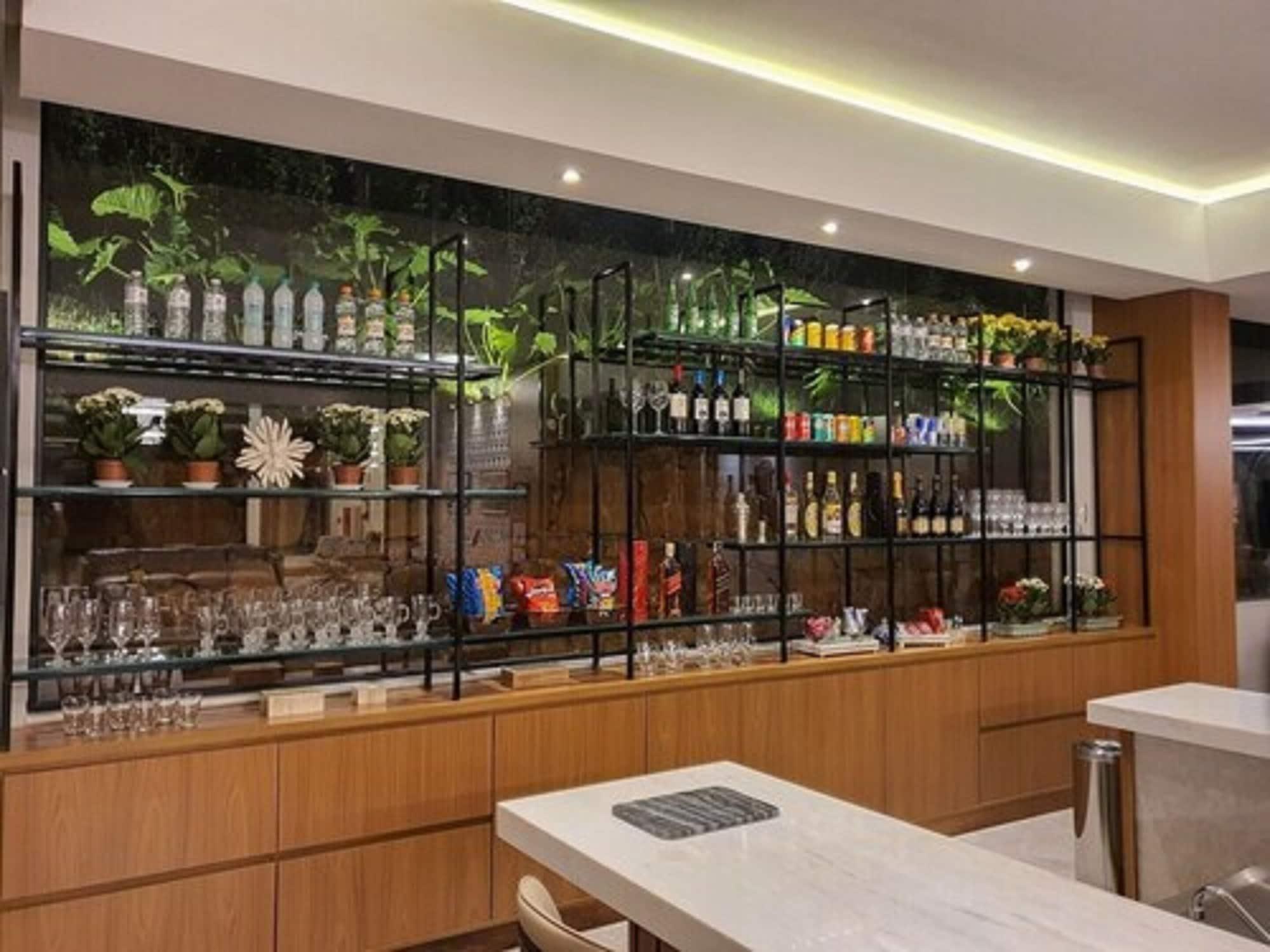 Class Hotel 皮拉西卡巴 外观 照片