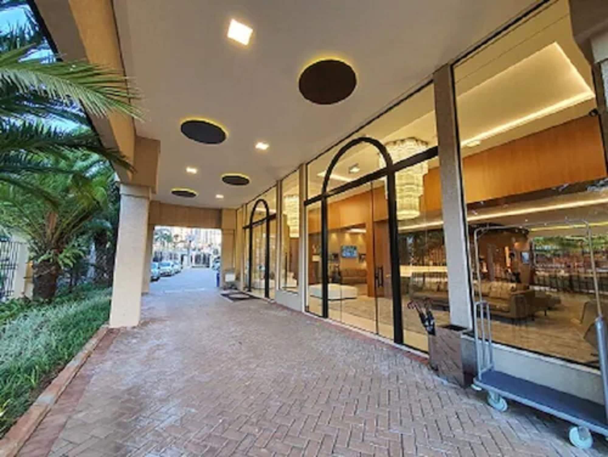 Class Hotel 皮拉西卡巴 外观 照片