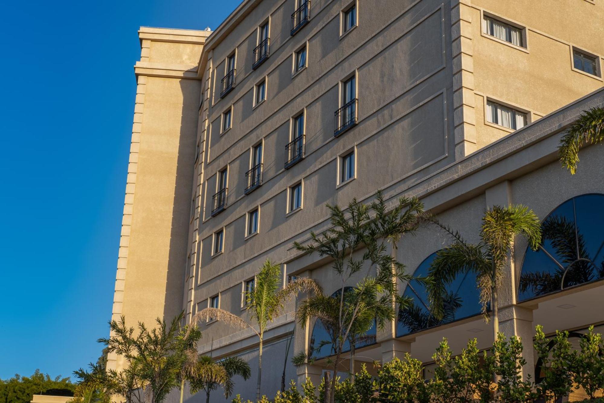 Class Hotel 皮拉西卡巴 外观 照片
