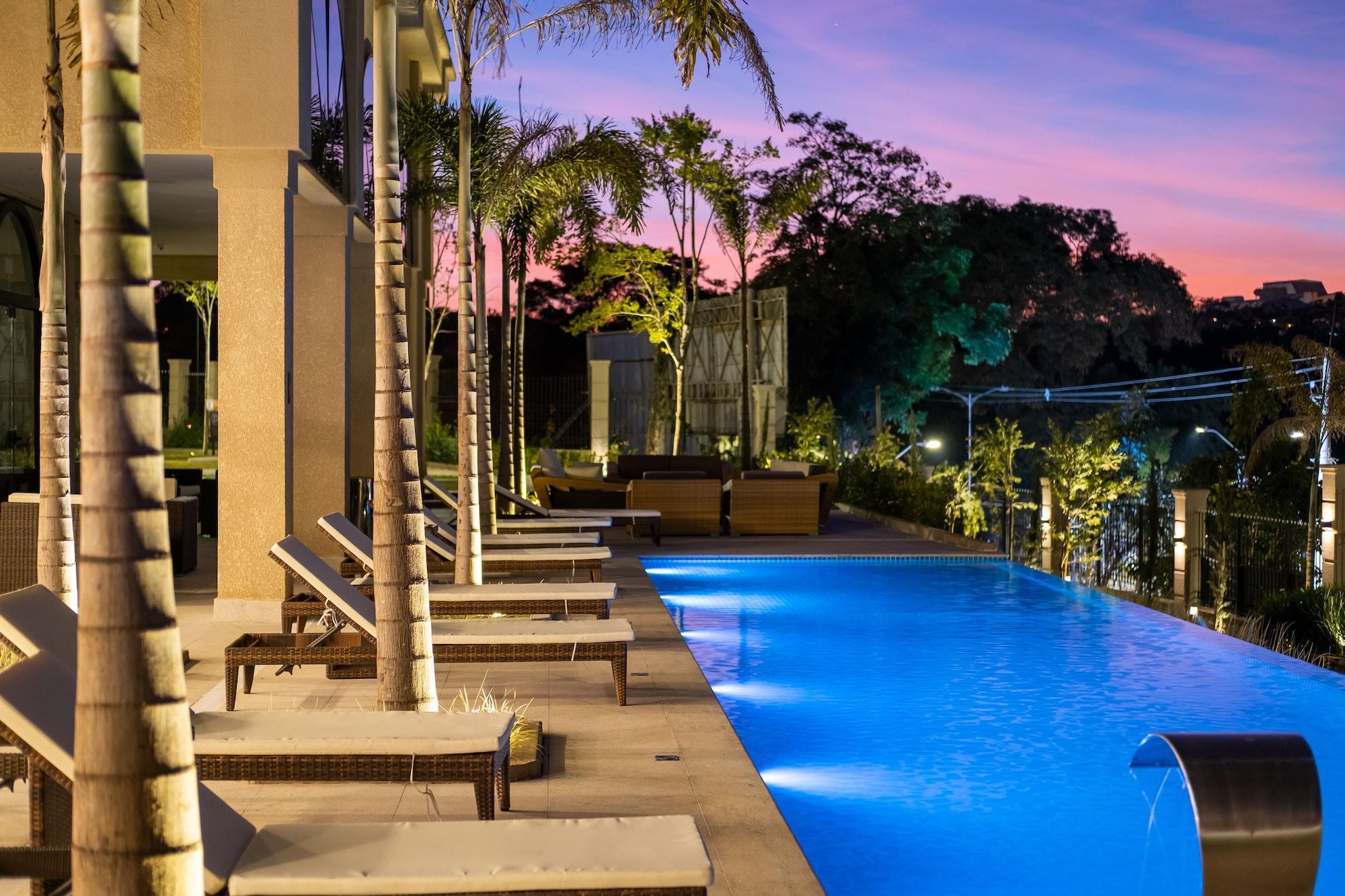 Class Hotel 皮拉西卡巴 外观 照片