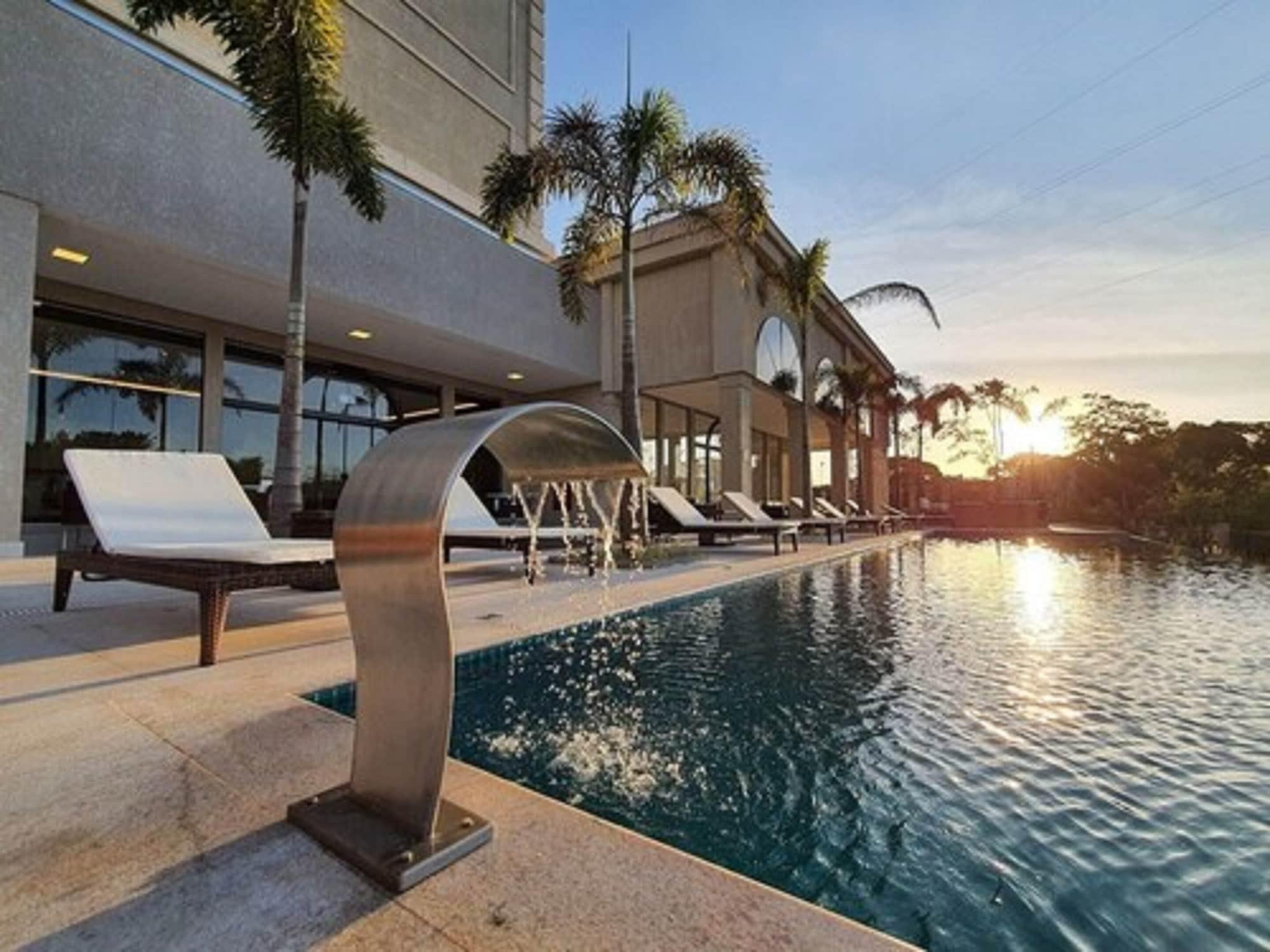 Class Hotel 皮拉西卡巴 外观 照片