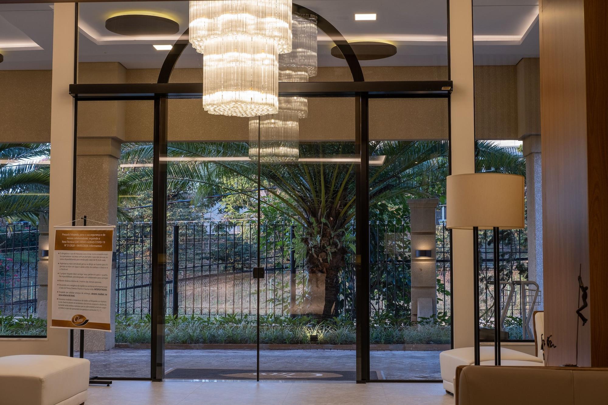 Class Hotel 皮拉西卡巴 外观 照片