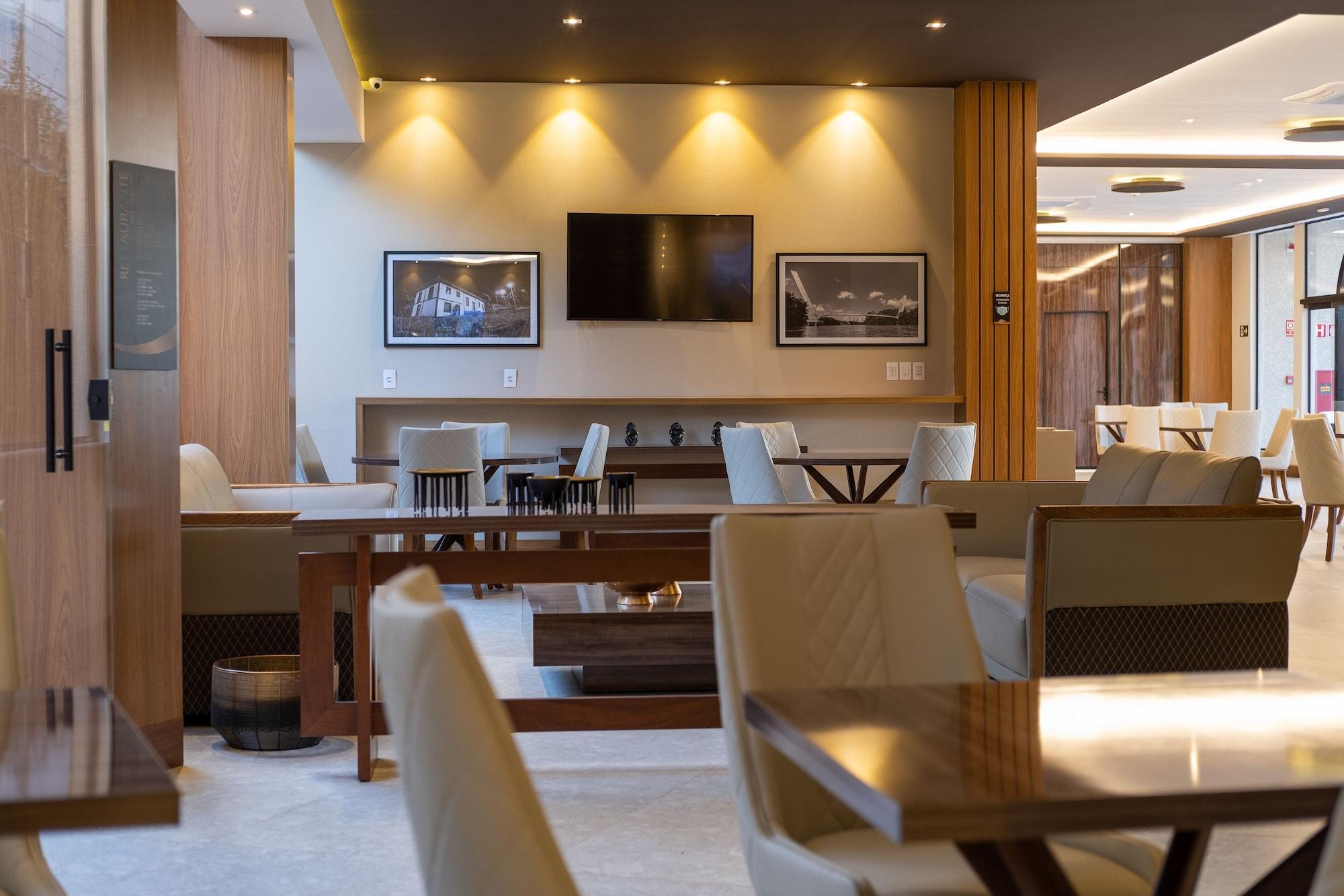 Class Hotel 皮拉西卡巴 外观 照片