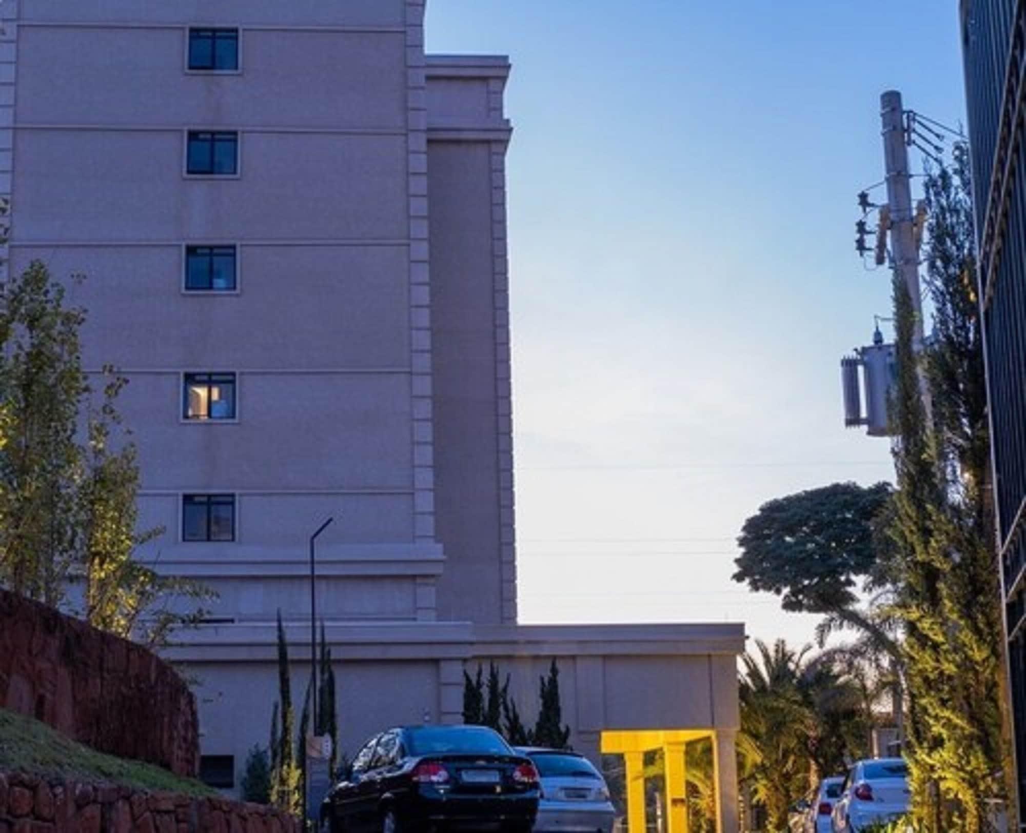 Class Hotel 皮拉西卡巴 外观 照片