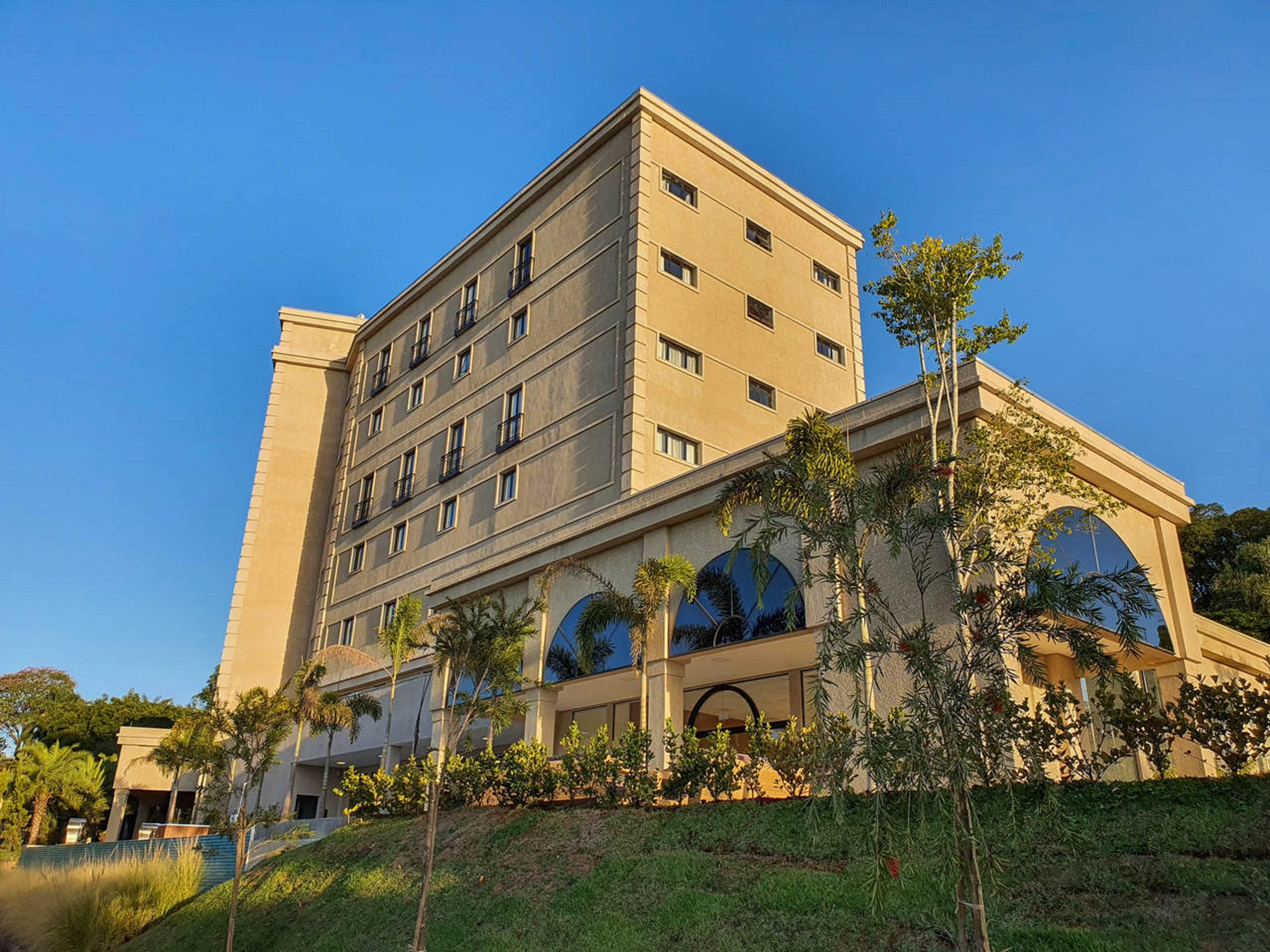 Class Hotel 皮拉西卡巴 外观 照片